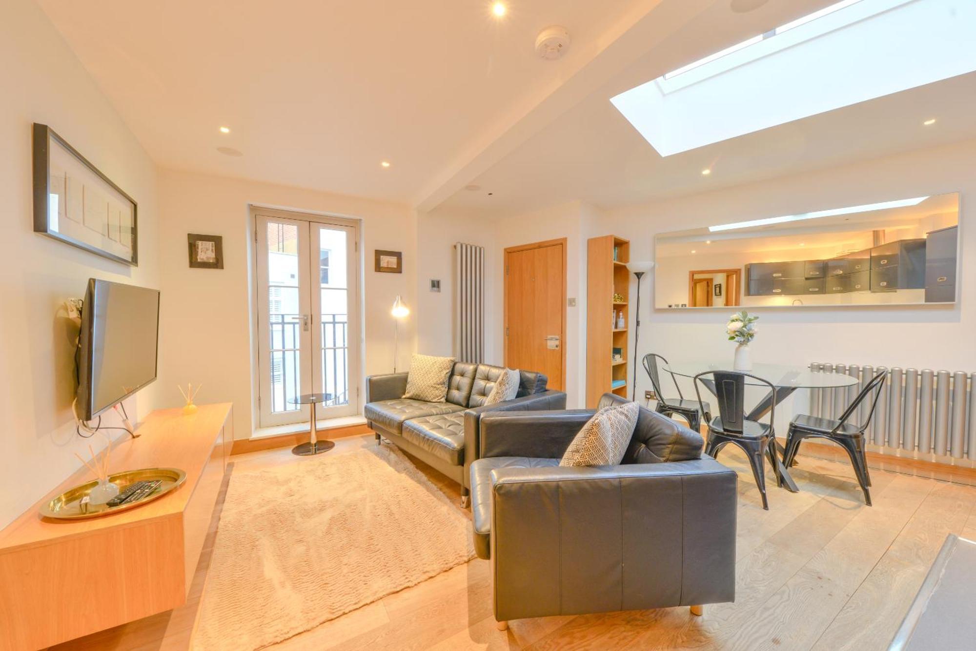 Central Two Bedroom Apartments St Albans By Central Stays Short Lets & Serviced Accommodation With Free Parking Экстерьер фото